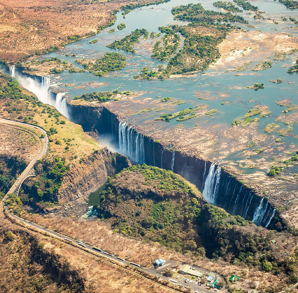Victoria-Falls--Zambia-Afoyo_Zambezi-landscape_4